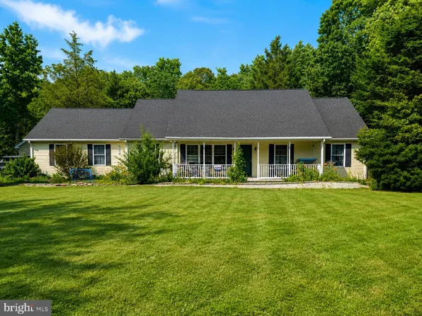 33121 Forest Knoll Dr, Laurel, DE 19956