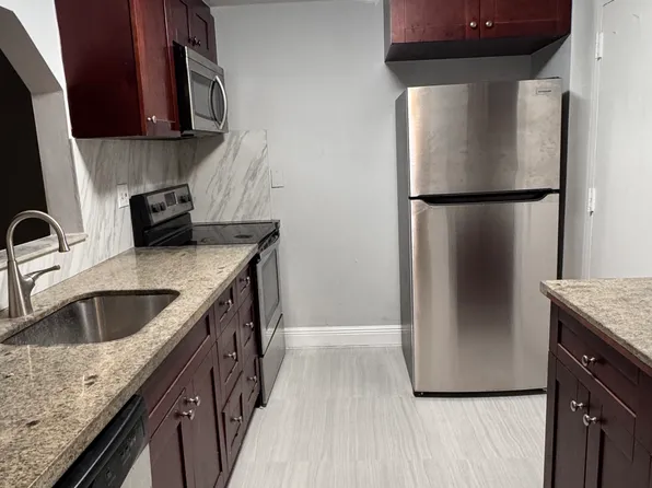 9125 SW 77th Ave #303, Miami, FL 33156