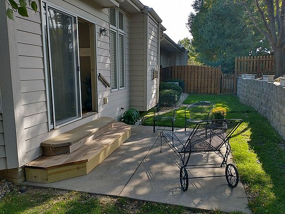 5th image of 2314 S 179th St