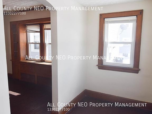 4th image of 988 Neptune Ave