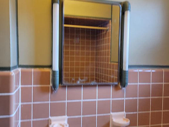 4th image of 54 Church St APT 4
