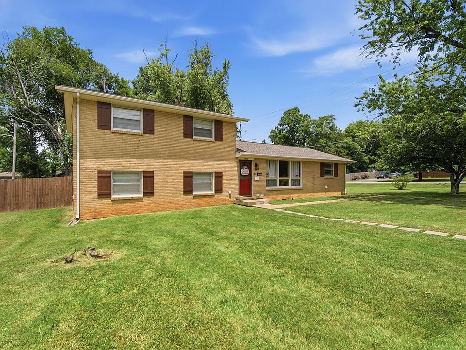 1st image of 1002 W Northfield Blvd
