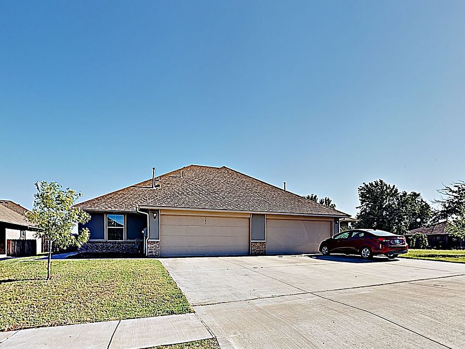1st image of 11203 NW 114th St
