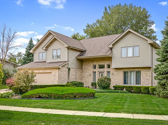 2nd image of 11631 Whispering Hill Dr