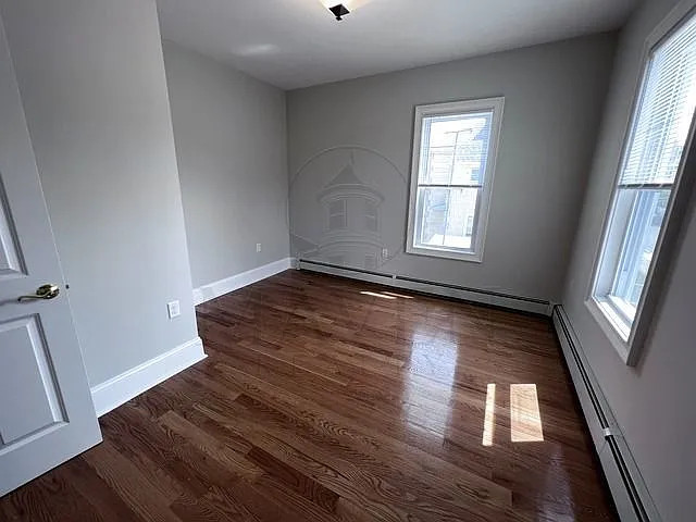 Building Photo - 20 Newbern Ave #2