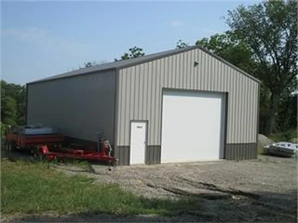225 Woodland Rd #B, Montezuma, IA 50171