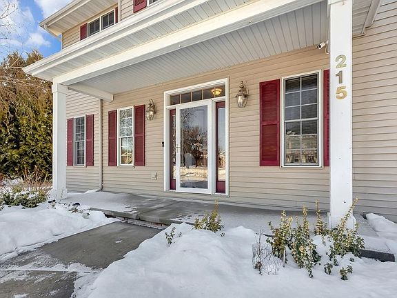 3rd image of 215 Bosworth Ct