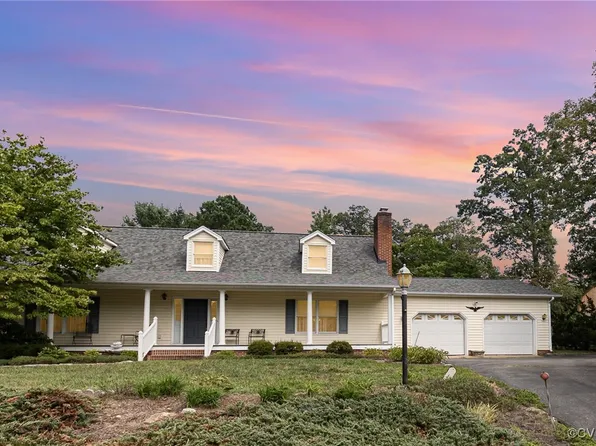 11 Lord Fairfax Dr, Fredericksburg, VA 22405