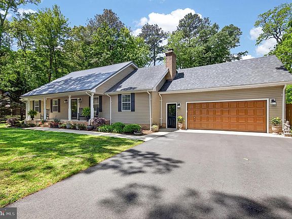 2nd image of 1116 Riden Ct