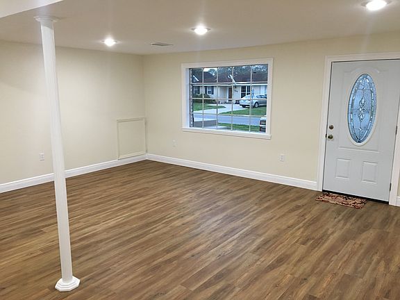 5th image of 110 Oakshire Dr