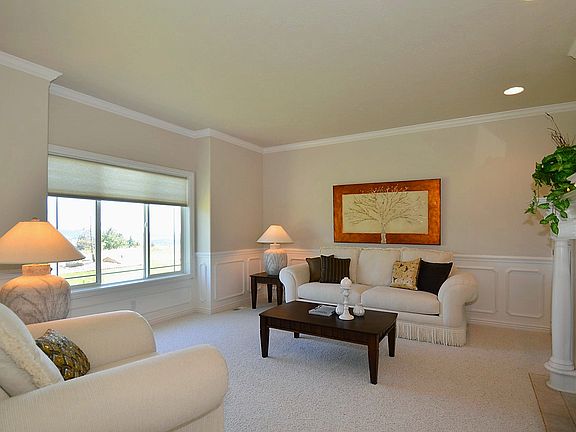 3rd image of 14824 E Palomino Ln