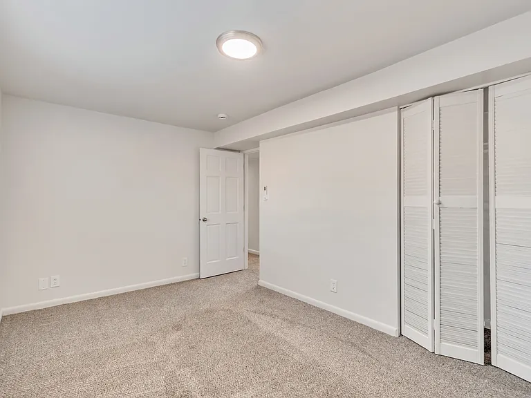 2066 W Quailstone Dr #2 — Photo 8