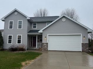 346 Country Clover Dr, Deforest, WI 53532