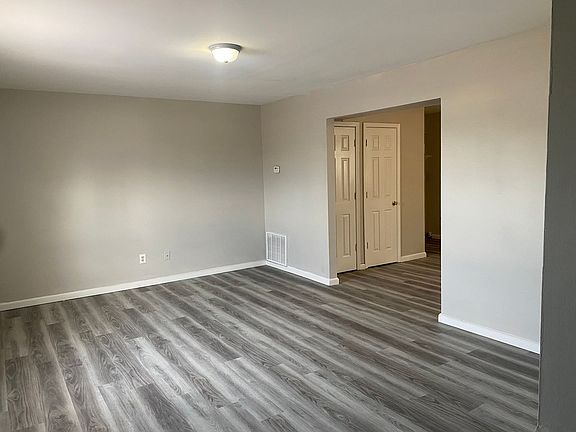 2nd image of 745 Wabash St #759