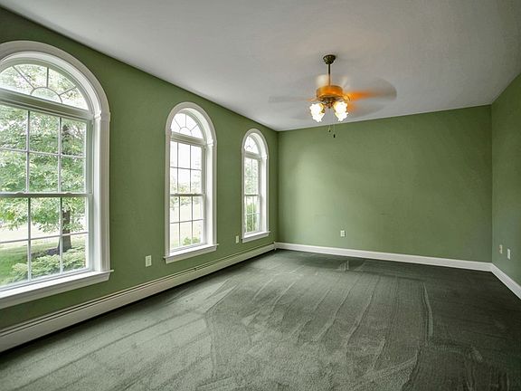 3rd image of 194 West Ave