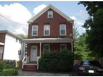 234 W Main St photo 1