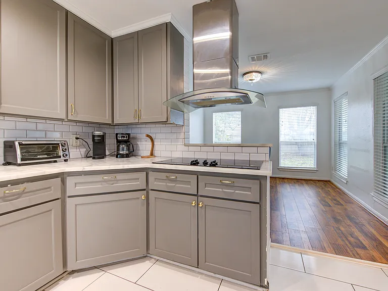 1522 S Kirkwood Rd — Photo 37