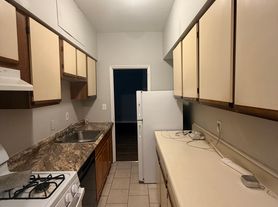 570 Whitney Ave, New Haven, CT