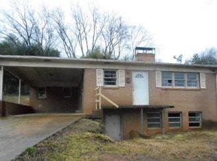 217 Pennton Ave NW, Lenoir, NC 28645