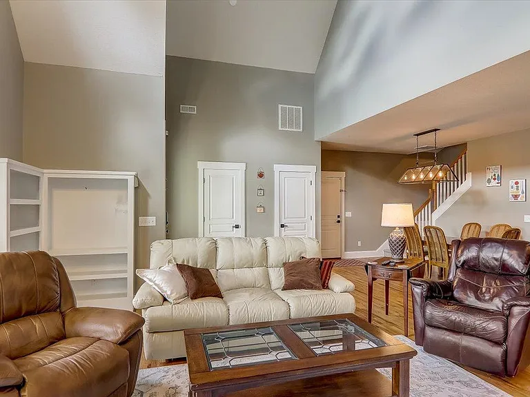 11 Oakhaven Ter — Photo 13