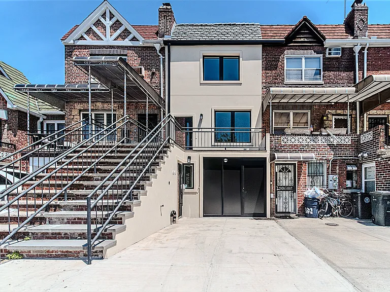 Corbin Pl — Photo 1