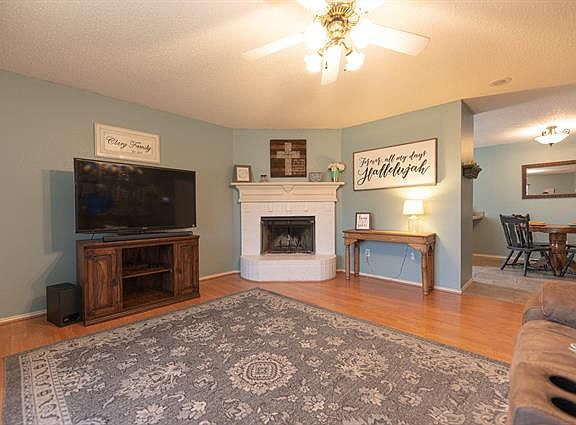 5th image of 947 Morgan Dr