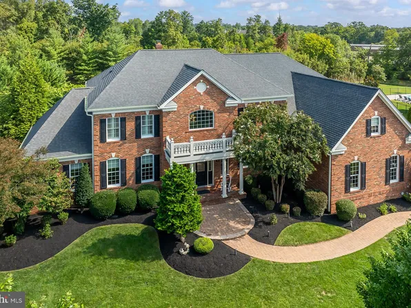 43168 Tall Pines Ct, Ashburn, VA 20147
