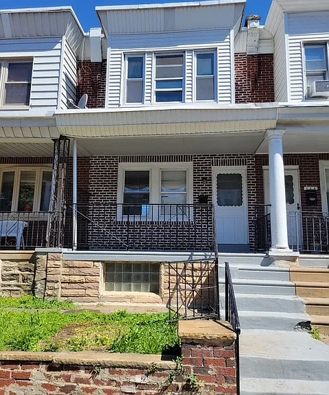 151 W Ruscomb St — Photo 1