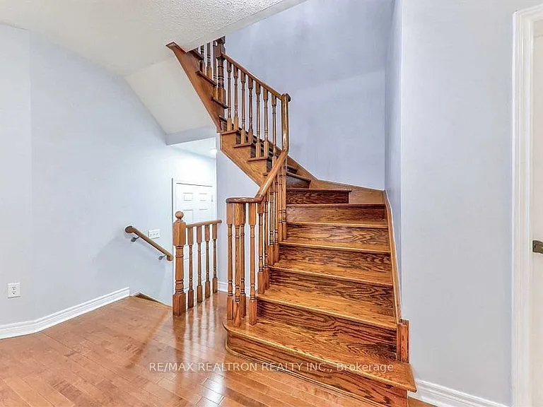 46 Blue Meadow Ct — Photo 9