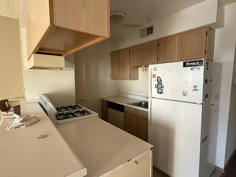 1328 Bomar St — Photo 7