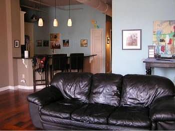 3rd image of 101 W Broughton St #101
