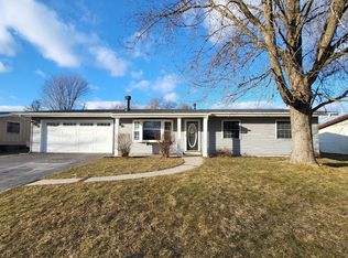 421 Sequoia Dr, Valparaiso, IN