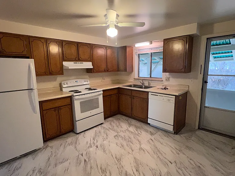 5585 E Yale Ave #2 — Photo 6