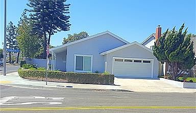 2nd image of 7981 Comstock Cir