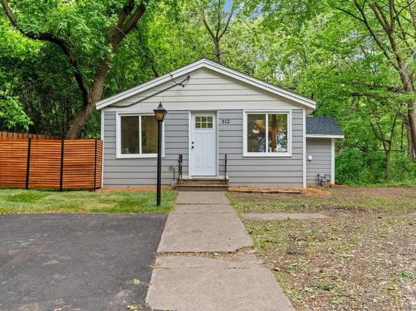 312 Wildwood Ave, White Bear Lake, MN 55110