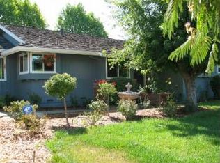 4550 Petrie Ln, Santa Rosa, CA 95409