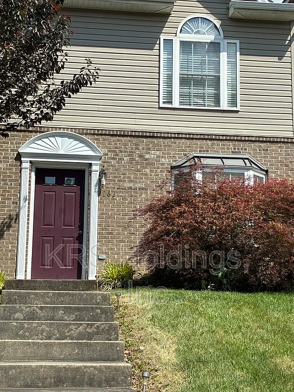 3 bed, 2.5 bath, 1400 sqft, $1,400 — Photo 1
