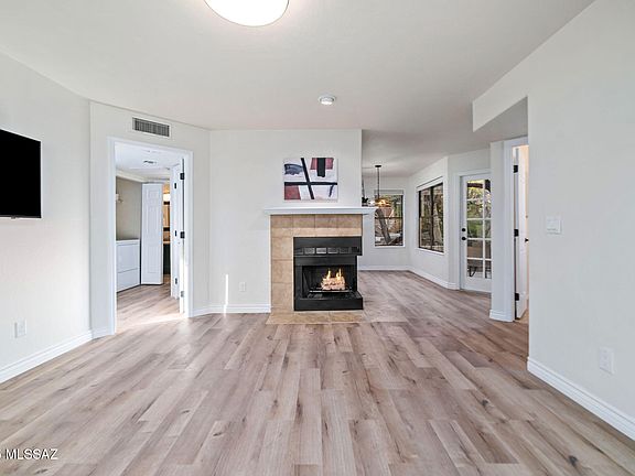 5th image of 6655 N Canyon Crest Dr Unit 11165
