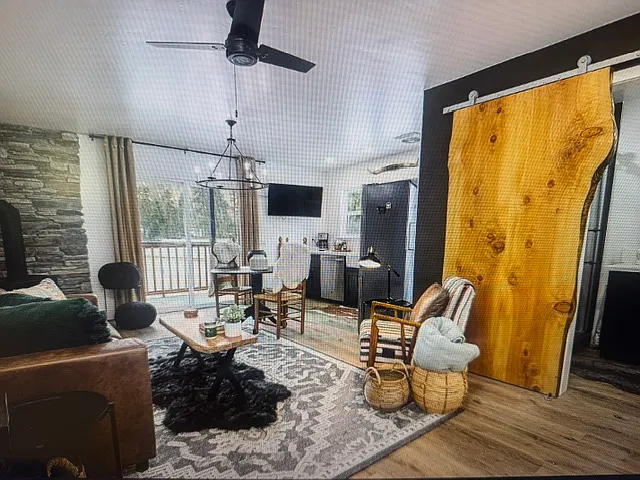 Studio, 756 sqft, $1,750 — Photo 4
