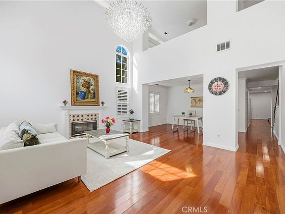 3rd image of 19115 Breckelle St