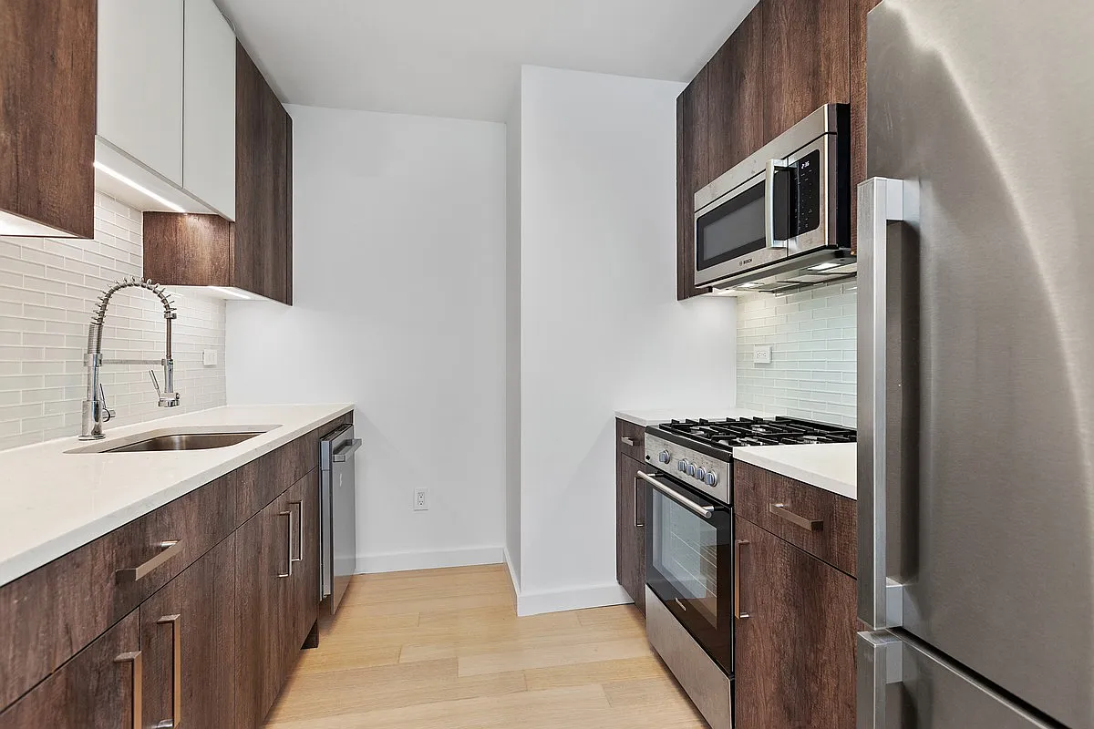 29 Cliff St — Photo 2
