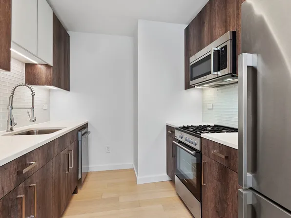 29 Cliff Street image 1 of 11