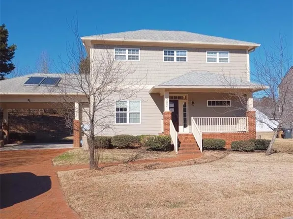 502 Old Treybrooke Dr, Greensboro, NC 27406