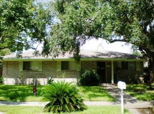1813 Portland Dr, Portland, TX 78374