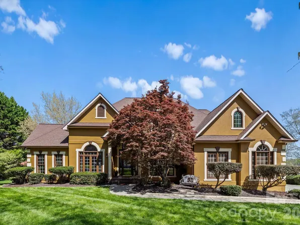 3530 Cardiff Ln, Matthews, NC 28104