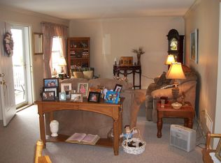 352 Winners Circle Dr, Red Lion, PA 17356