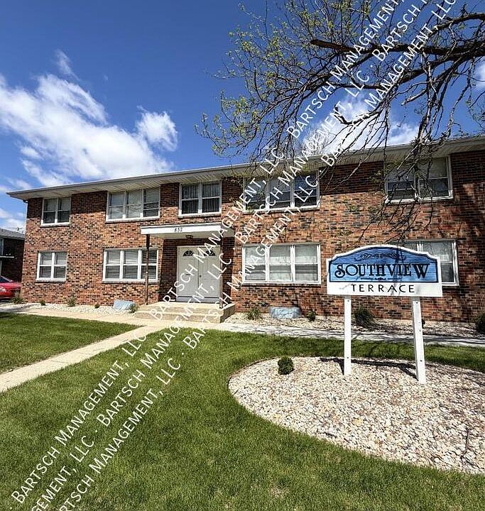 1st image of 832 Kellogg Ave #6