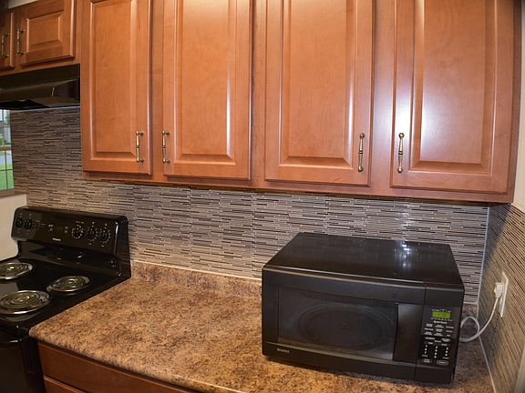5th image of 619 N Eustis St APT B