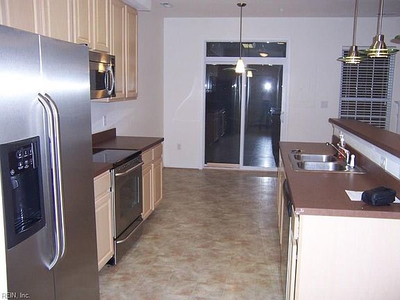 5th image of 2206 Livingston St