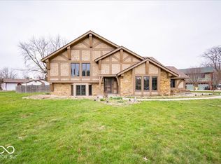 960 Carmen Ct, Greenwood, IN 46143